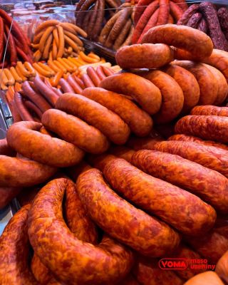 Nevíte kterou? My vám poradíme! ❤️ • #vomamasoauzeniny #mahdalikovyparky #skoctenaspek #karpatska #bystricka #kopanicka...